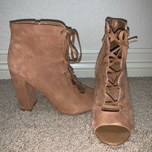 Size 10 tan suede lace bootie USED ONCE